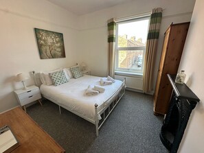 2 Schlafzimmer, Bügeleisen/Bügelbrett, Reisekinderbett, WLAN