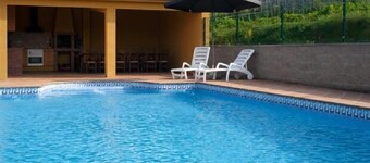 Self catering La Roureda for 12 people