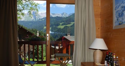 Chalet in den französischen Alpen – 3 Sterne, umwerfende, ruhige Lage