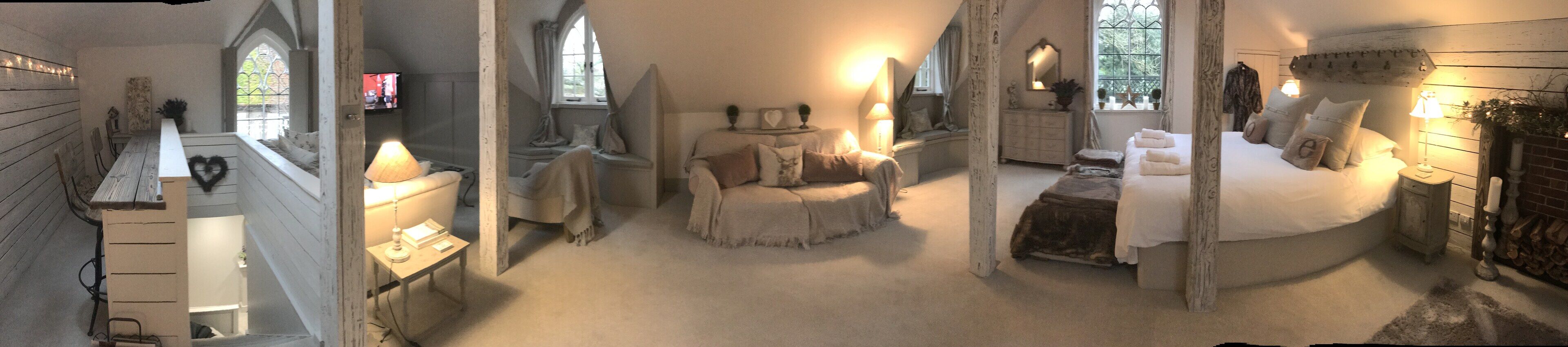 A magical and romantic getaway near Windsor Castle and beside Windsor Great Park