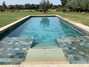 Piscine extérieure, piscine chauffée