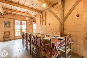 Dining - Renovated old farmhouse, chalet with decor that combines charm and tradition  (Abondance)