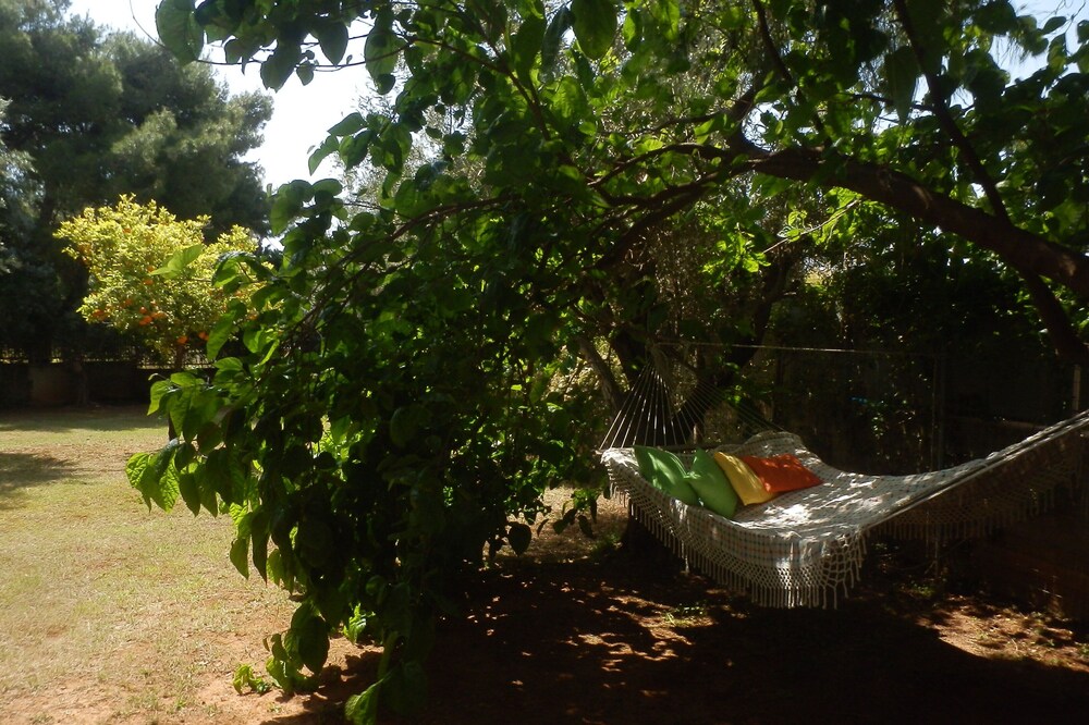 Zoli House - Athenian Riviera house with big garden - 1.5 km from beach