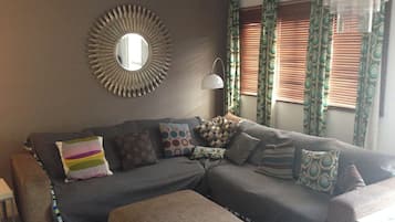 Smart-tv, videospelletjes, een dvd-speler en boeken