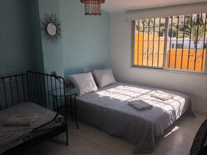 4 bedrooms, iron/ironing board, free WiFi, bed sheets