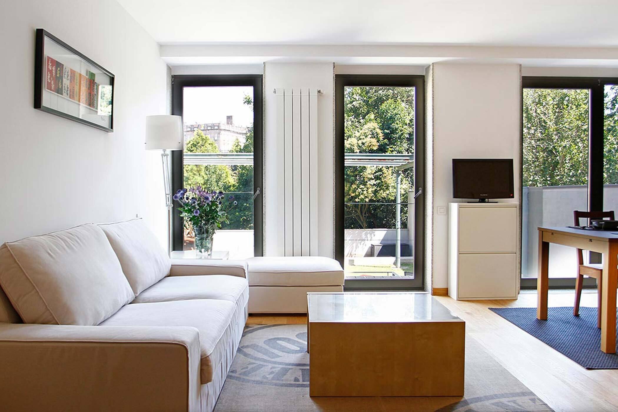 With private garden, 5 min from the cathedral.