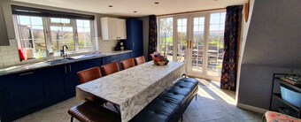 6 Bed Farmhouse, Goathland, Whitby. Hot tub.
