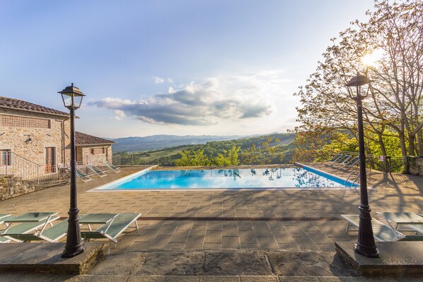 Ulkouima-allas, lämmitetty uima-allas