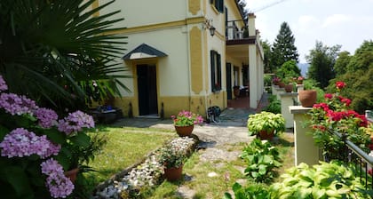VILLA ACCUEILLANTE,JARDIN PRIVE', VUE LAC ,WI -FI