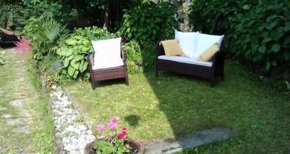 VILLA HORTHENSIA PRIVATEM GARTEN 4 PERSONEN SEEBLICK , WI-FI