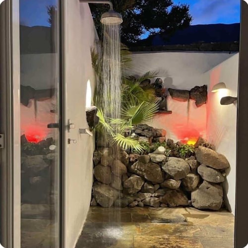 Stunning beach view, heated pool, perfect house for comfort and relaxation  