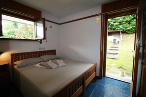 4 habitaciones, tabla de planchar con plancha y wifi gratis