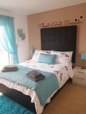 2 Schlafzimmer, Bügeleisen/Bügelbrett, kostenloses WLAN, Bettwäsche