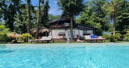 Fantastic View!!! Infinity pool Near Rome