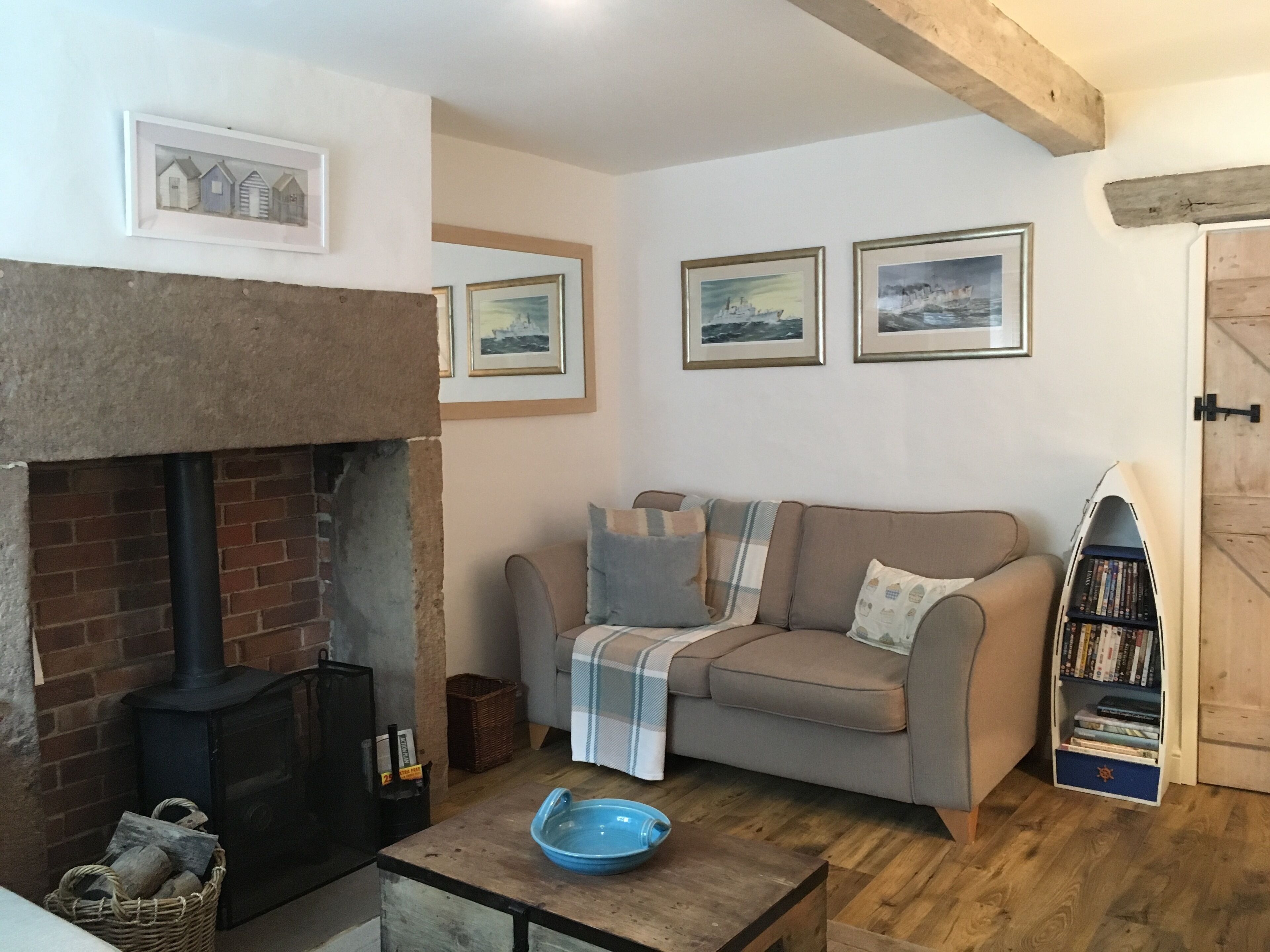 Delightful Grade II Listed cottage in Historic village.