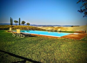 Piscina all'aperto