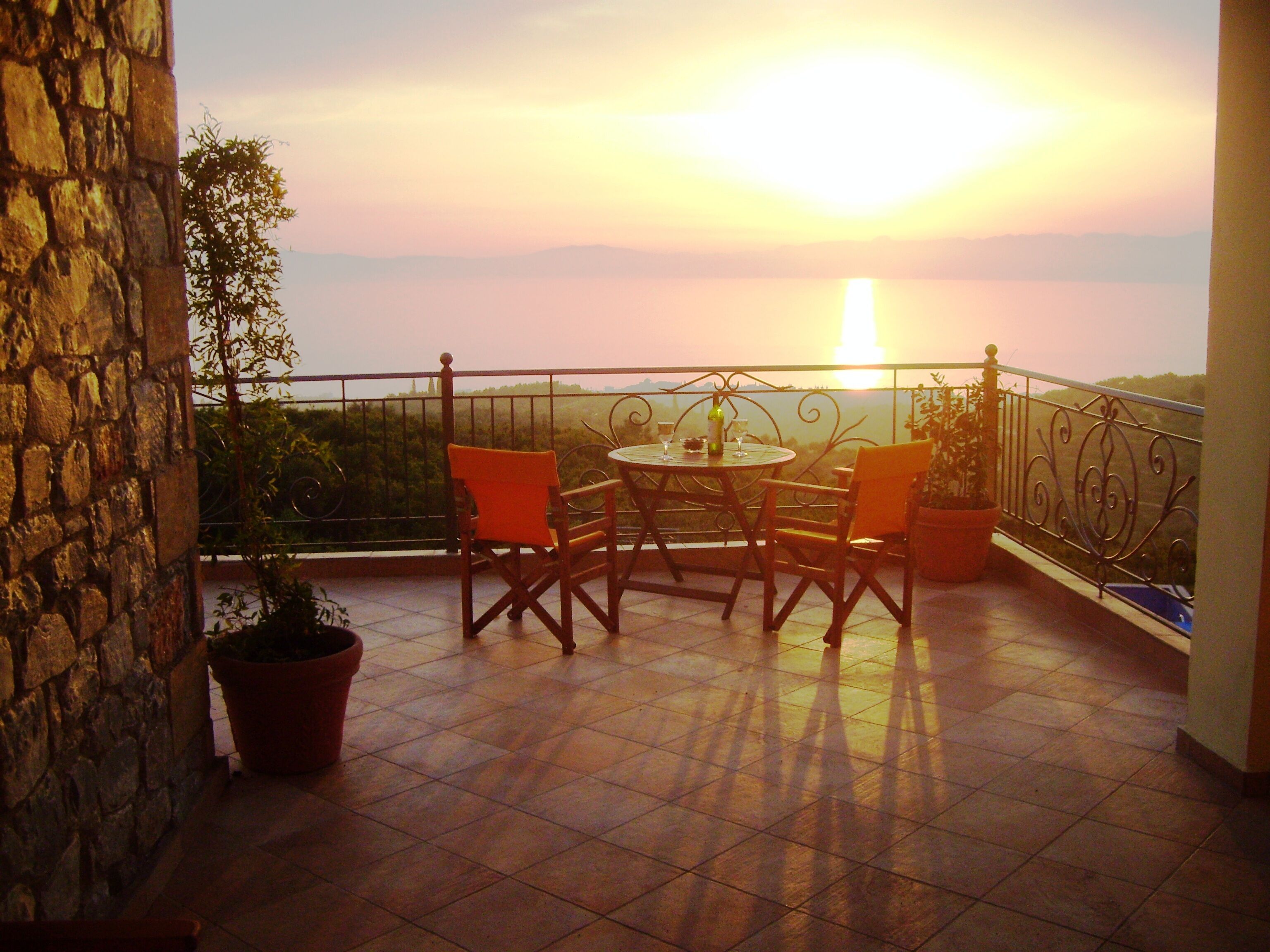 屋外ダイニングエリア