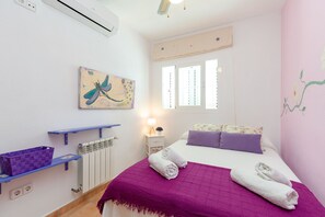3 bedrooms, iron/ironing board, free WiFi, bed sheets