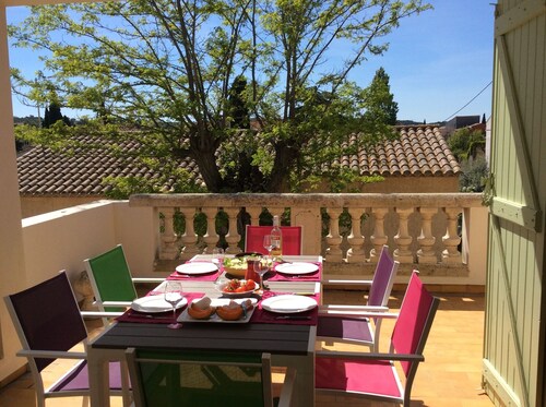 Terrasse du Moulin - 19th Century Village House with pool and terrace views