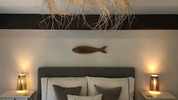 3 Schlafzimmer, Schreibtisch, Bügeleisen/Bügelbrett, Reisekinderbett