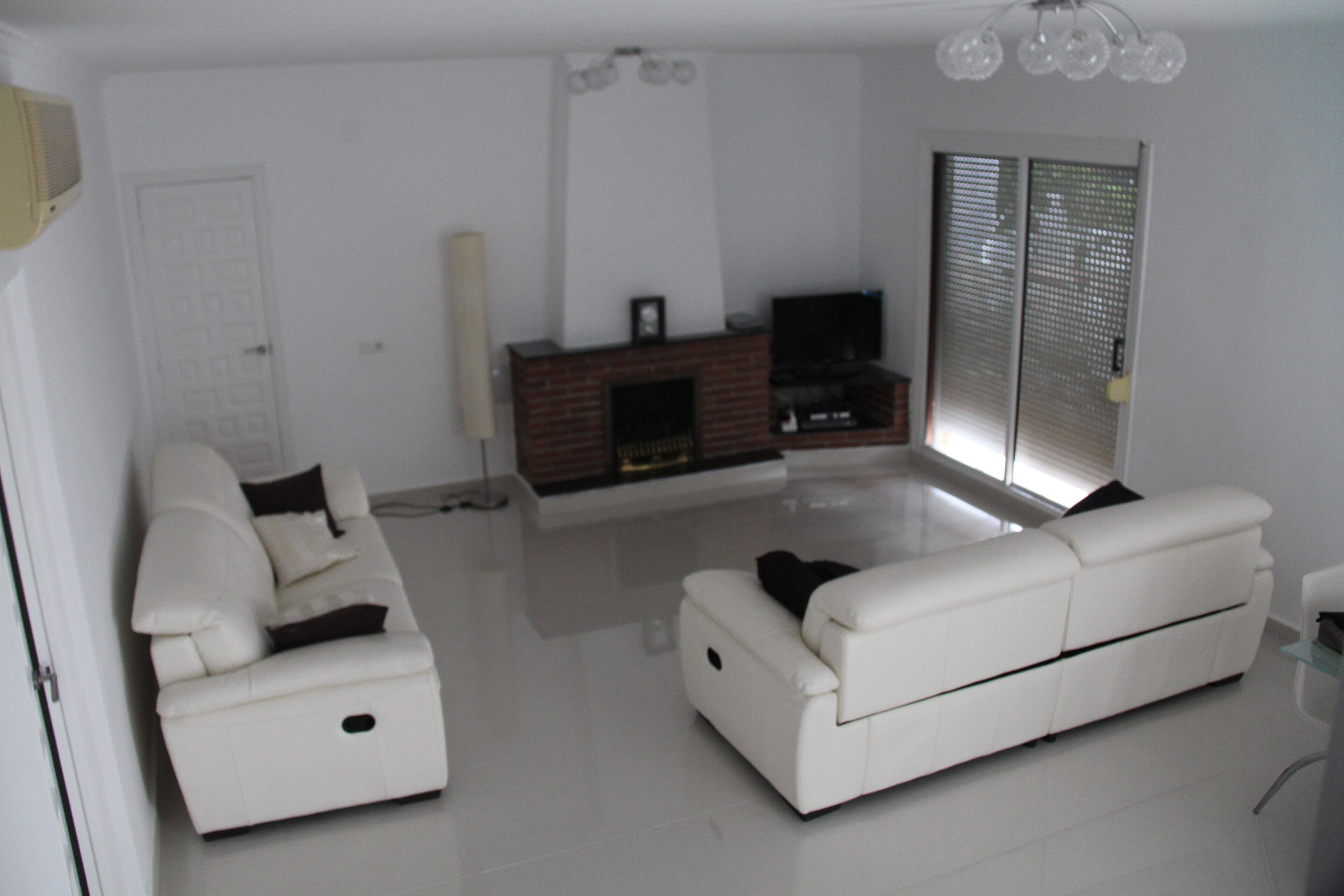 Preciosa villa con aire acondicionado, piscina privada a solo 30 minutos del aeropuerto de Alicante