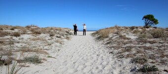 ビーチから800 mのシンプルで必須の3ルームアパートメントPhiniscollis