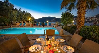 Luxuriöse Villa mit 5 Schlafzimmern in Kalkan, in der Nähe von Beach Clubs