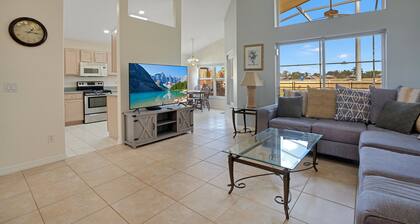 *Tinkerbells Castle 1* Private Pool & Spa Overlooking Lake & Disney Fire Works