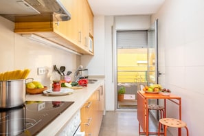 Fridge, microwave, oven, dishwasher