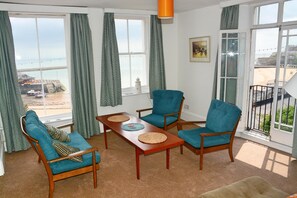 TV, DVD player - Stunning View -best location ! Walk everywhere (Broadstairs)