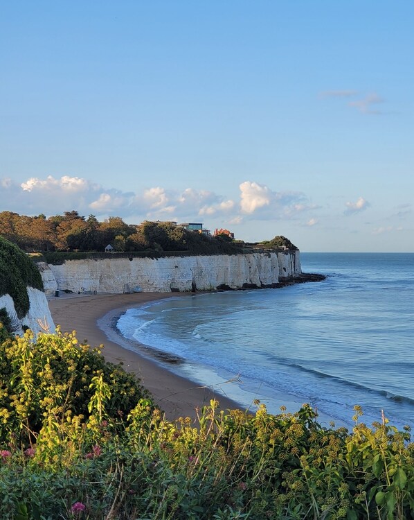 Beach nearby - Stunning View -best location ! Walk everywhere (Broadstairs)