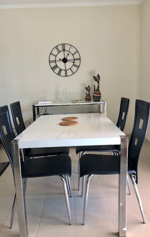Dining - Modern penthouse by the sea with free WiFi (Cabanas de Tavira)