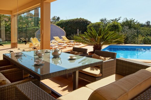 Luxury Villa, 6 Adults, 3 Children 2 Babies, Heatable Pool, A Playground, Sea 