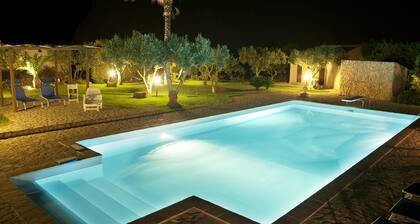 Large Villa with pool in Sicily between Marsala and Trapani 45 minutes from Palermo