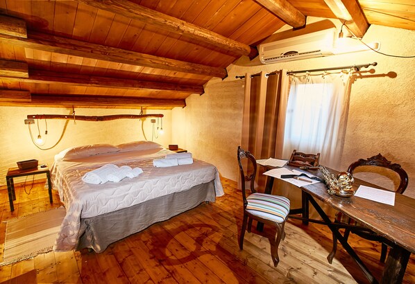 9 bedrooms, iron/ironing board, free WiFi, bed sheets