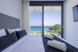 6 bedrooms, iron/ironing board, free WiFi, bed sheets