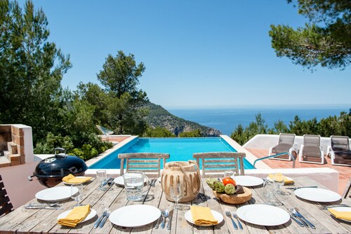 Villa with Private Pool and Spectacular  Sea and Sunset Views near San Miguel