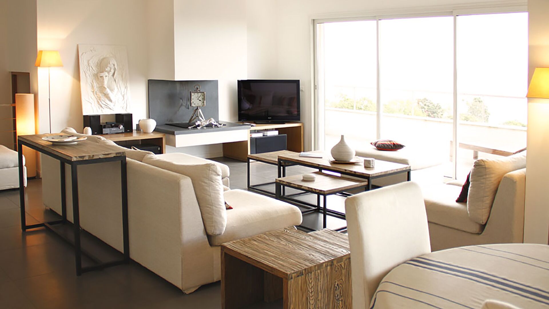 Beautiful architect villa of 300m2, beautiful view, 100% air-conditioned, 3 'walk to the beaches