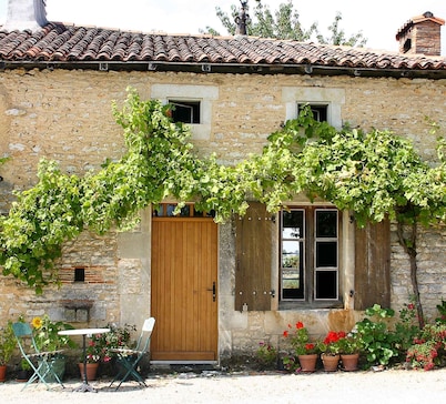 Charming, Detached Farmhouse With Private Swimming Pool.