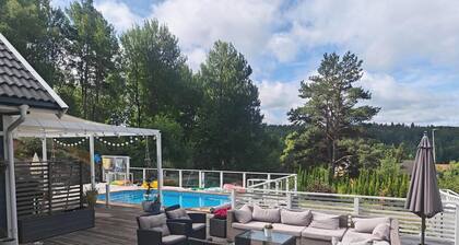 Moderner Neubau, 187 qm mit großer Terrasse