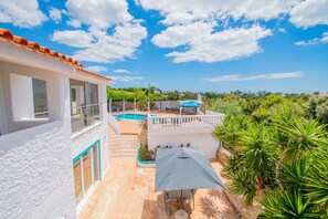 Terrace/patio - Vale Verde 5 Bedroom Villa, 10 min walk to Carvoeiro Center. (Carvoeiro)
