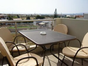 Outdoor dining - DISCOUNTS: -15%/ from 7 nights / -20% from 28 nights (Analipsi)