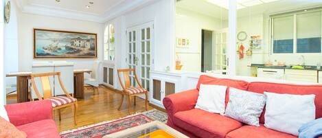 TV, DVD player, books