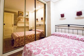 3 chambres, fer et planche Ă repasser, accĂšs au Wi-Fi (inclus)