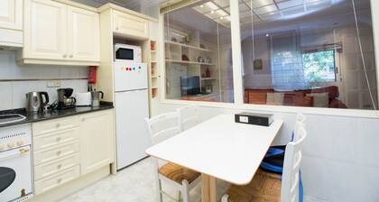 "ABASTOS" Luxury 3 bedroom Apart. Perfect for families. WIFI