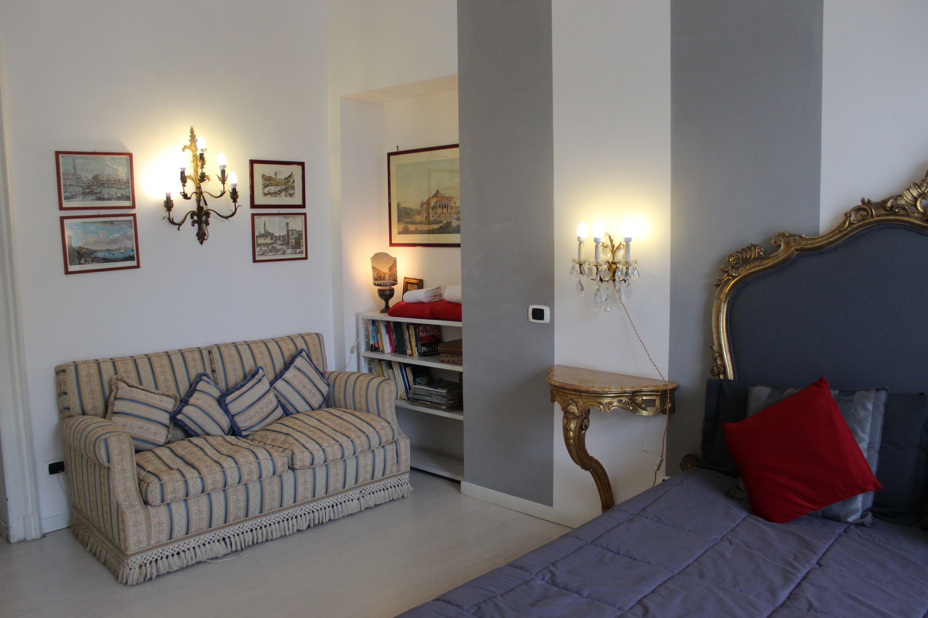 Napoli città del Sole e del Mare e 2500 anni di storia vi aspetta