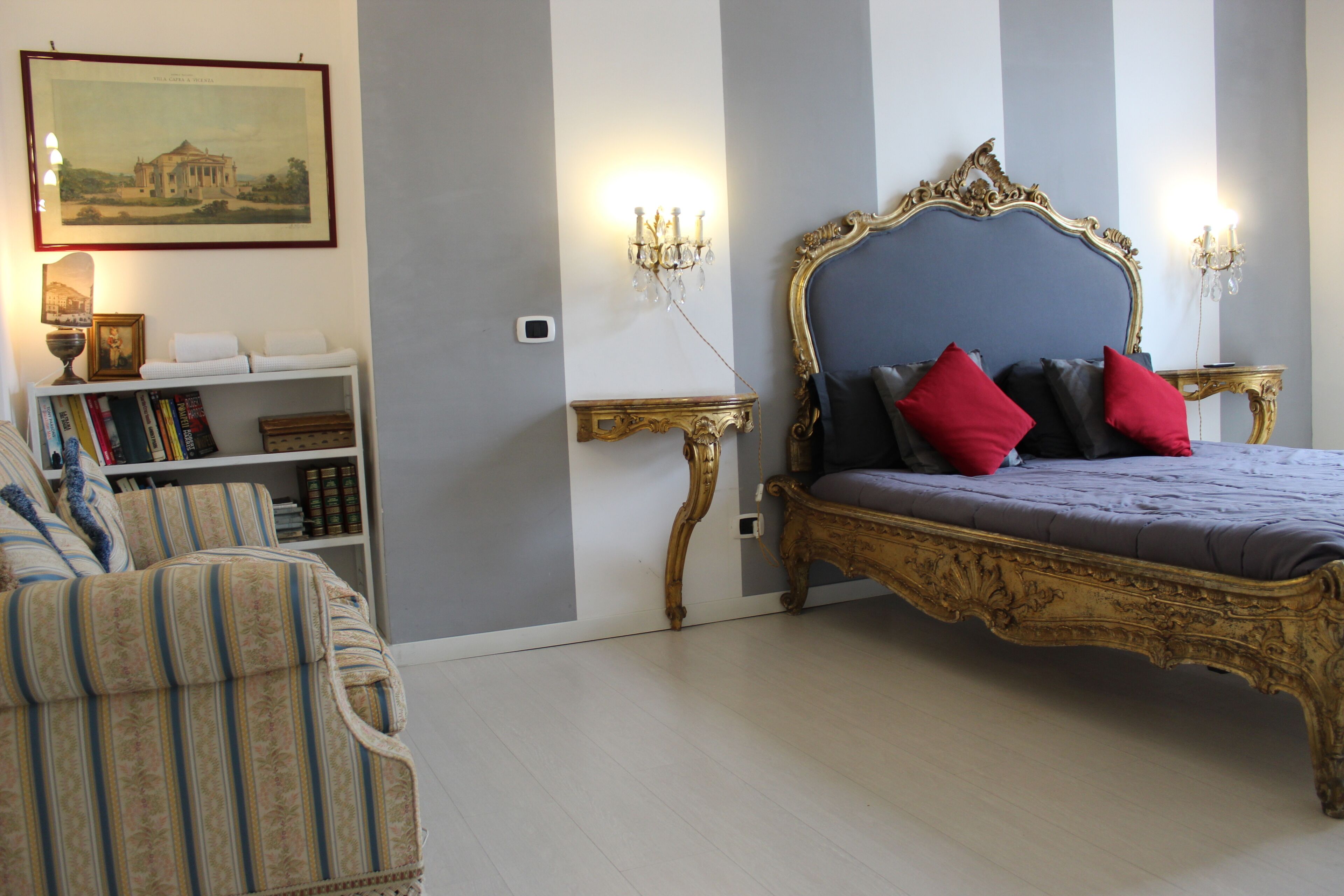 Napoli città del Sole e del Mare e 2500 anni di storia vi aspetta