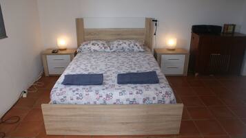 3 Schlafzimmer, Bügeleisen/Bügelbrett, Reisekinderbett, WLAN