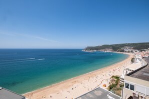Beach - RENT4REST SESIMBRA OCEAN VIEW STUDIO - DIRECT BEACH ACCESS (Sesimbra)