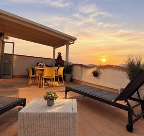 Outdoor dining - Anna's House. (Balestrate)